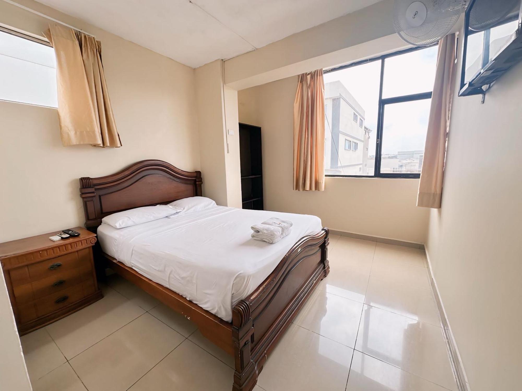 Hostal Posada Del Sol جواياكيل المظهر الخارجي الصورة