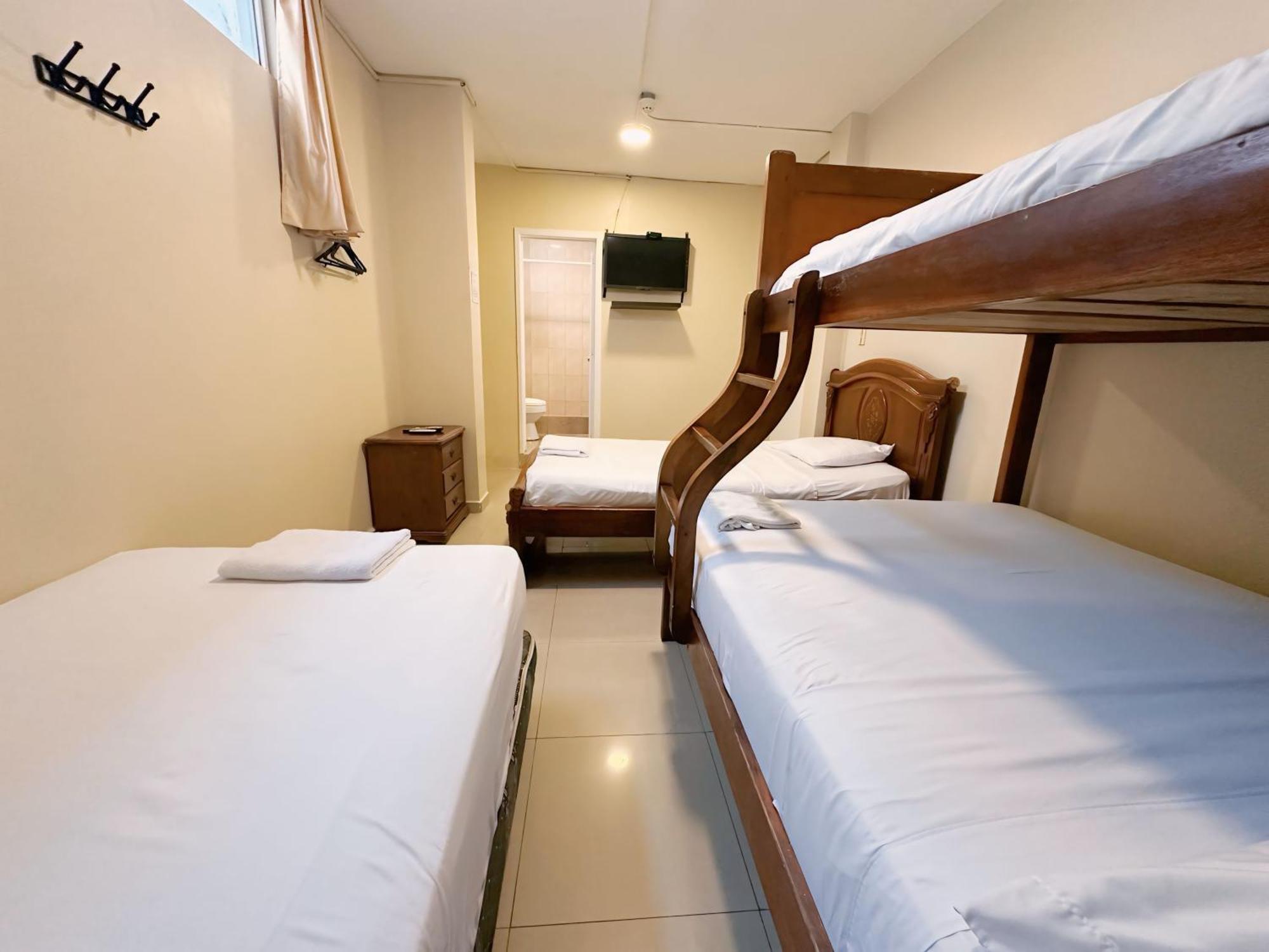 Hostal Posada Del Sol جواياكيل المظهر الخارجي الصورة