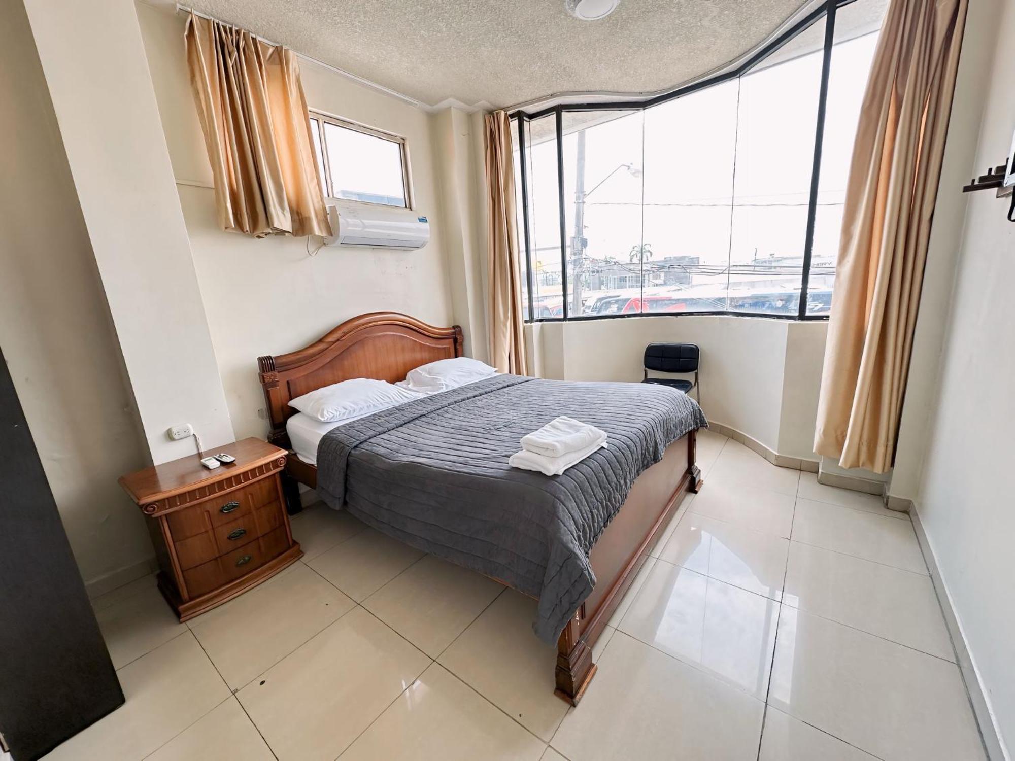 Hostal Posada Del Sol جواياكيل المظهر الخارجي الصورة