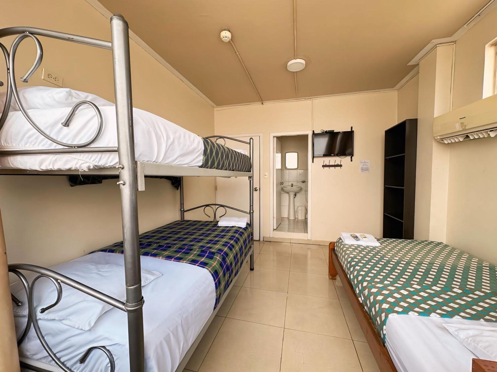 Hostal Posada Del Sol جواياكيل المظهر الخارجي الصورة