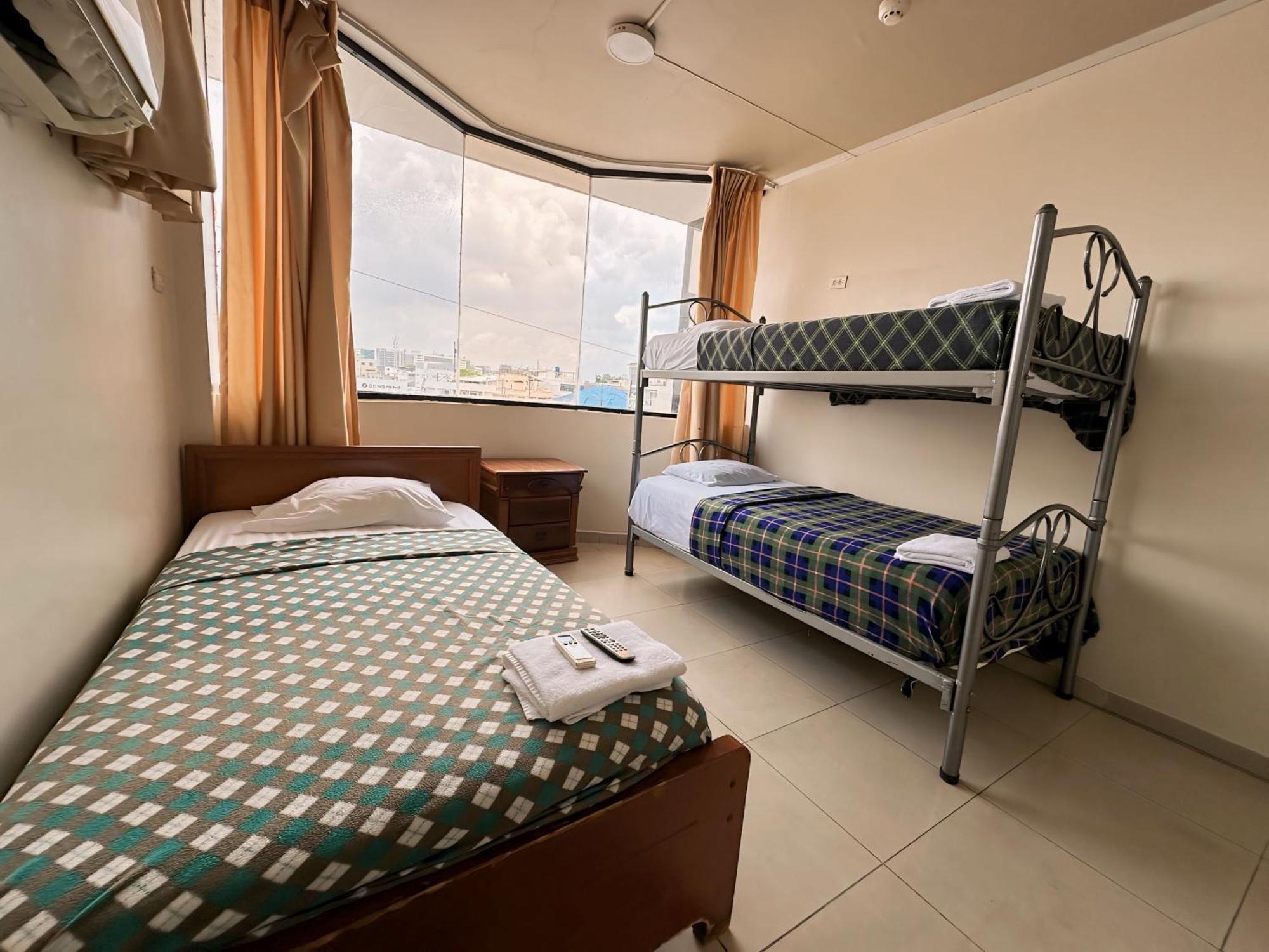 Hostal Posada Del Sol جواياكيل المظهر الخارجي الصورة