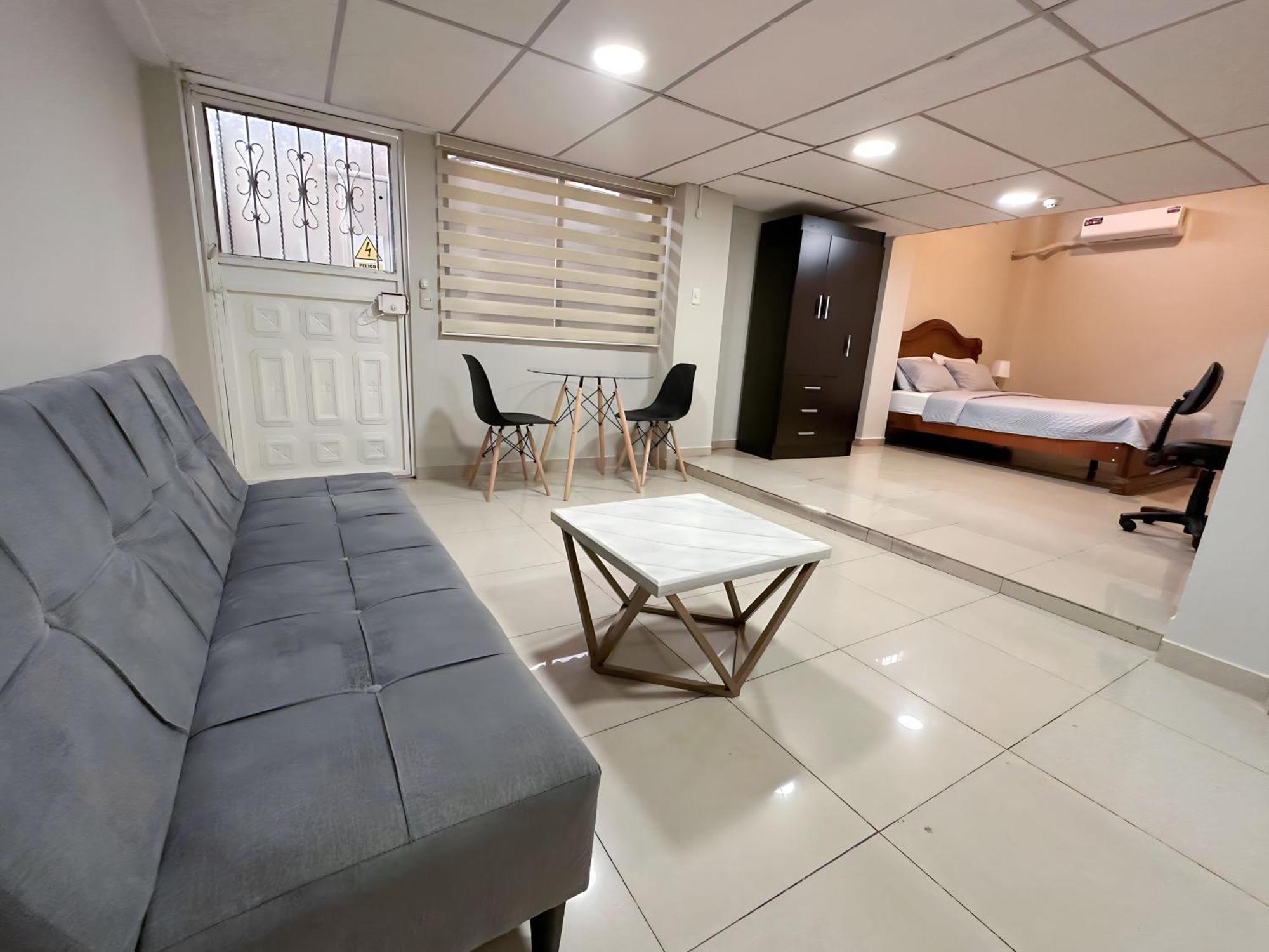 Hostal Posada Del Sol جواياكيل المظهر الخارجي الصورة