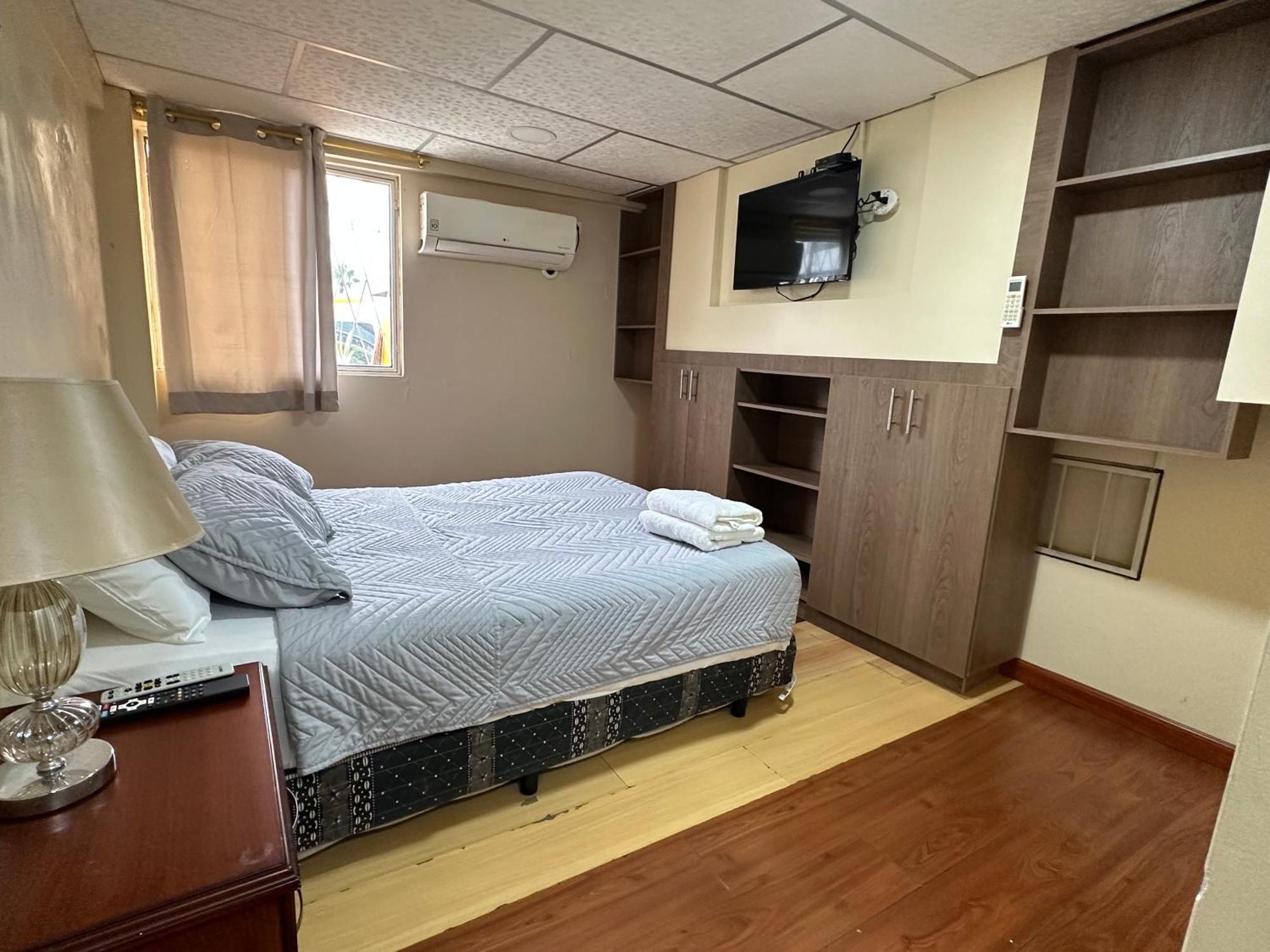 Hostal Posada Del Sol جواياكيل المظهر الخارجي الصورة