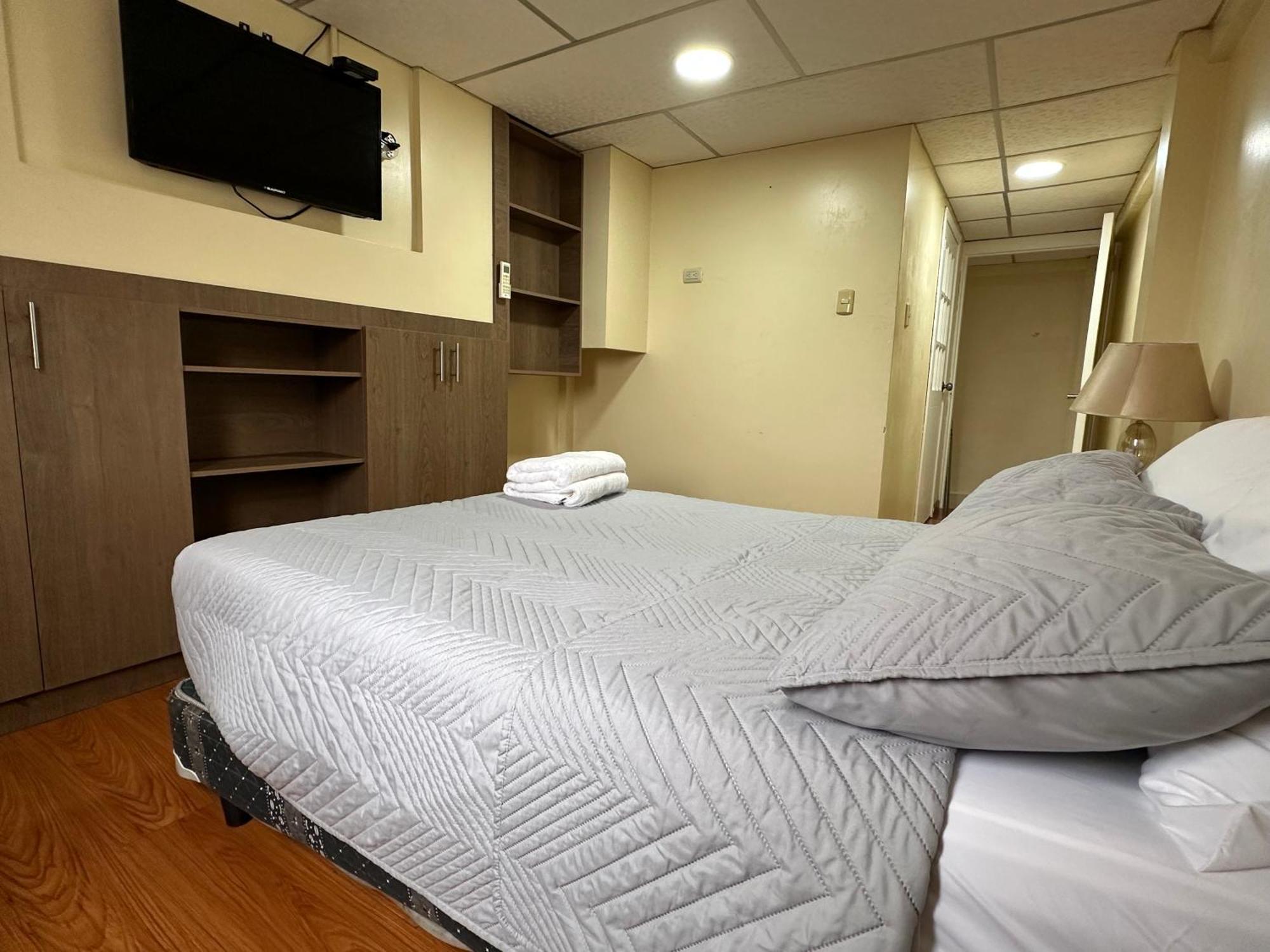 Hostal Posada Del Sol جواياكيل المظهر الخارجي الصورة